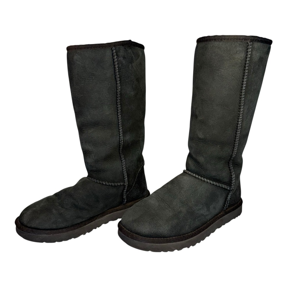 UGG Women's Classic II Tall Suede Boots black, Size 7 - Picture 6 of 7